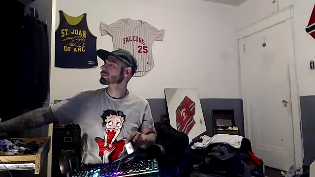 Snapshot of sledge901 chatting on January 28, 2025, 1:16 pm sledge901 online show from January 28, 2025, 1:16 pm