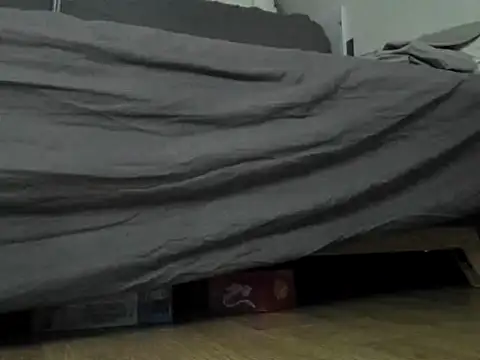 peach00001 online show from October 2, 2025, 9:40 pm