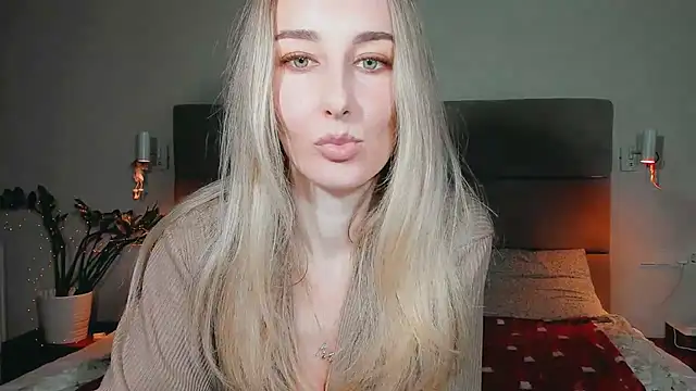 Snapshot of Maiami000 chatting on January 20, 2025, 8:07 pm Maiami000 online show from January 20, 2025, 8:07 pm