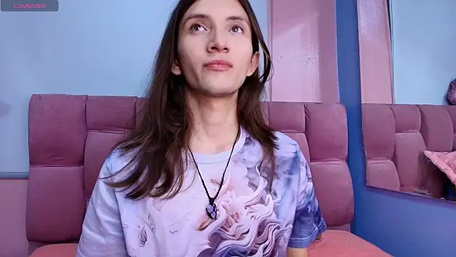 Feniix   online show from November 29, 2025, 4:23 am