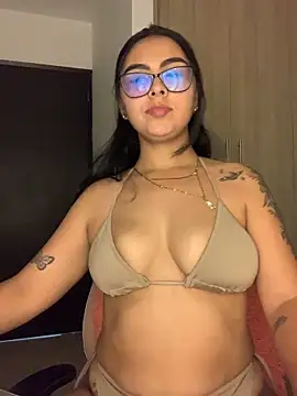 Snapshot of Alessiasex_ chatting on February 22, 2026, 5:58 pm Alessiasex online show from February 22, 2026, 5:58 pm