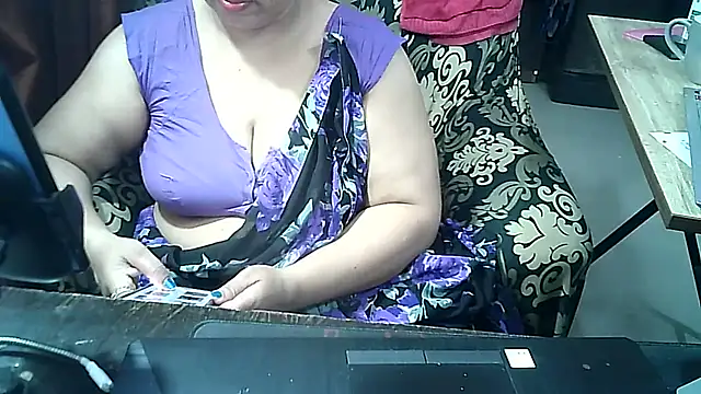 Punambhabisexy online show from June 14, 2026, 6:42 pm