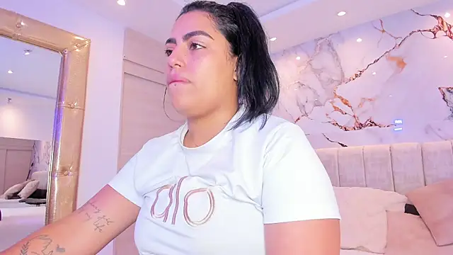 kiana cream online show from November 22, 2025, 11:53 am