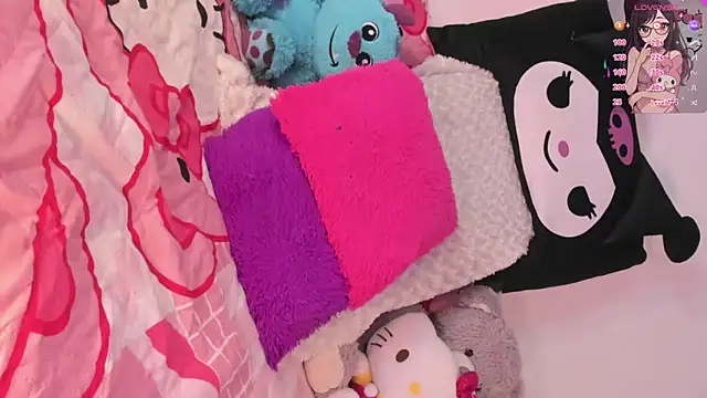 Snapshot of LolaMakenzie chatting on October 17, 2025, 1:42 am LolaMakenzie online show from October 17, 2025, 1:42 am