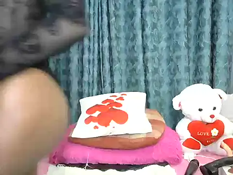 Pretty-shally online show from March 11, 2025, 5:57 pm