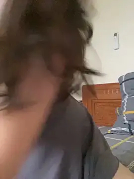 Snapshot of Ruby_bear chatting on October 6, 2025, 4:13 am Ruby bear online show from October 6, 2025, 4:13 am