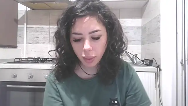 LovelyJulliette online show from February 13, 2026, 4:51 pm