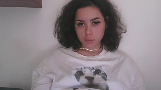 LovelyJulliette online show from November 9, 2025, 10:52 am