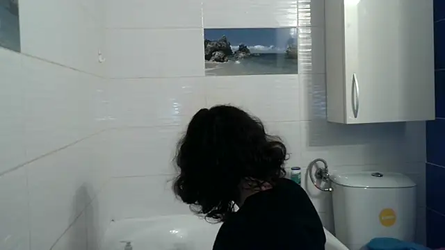 LovelyJulliette online show from November 4, 2025, 1:48 pm