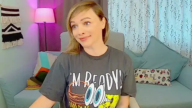 NandiSmile online show from October 27, 2025, 8:04 am