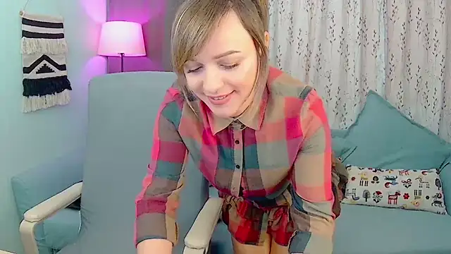 NandiSmile online show from November 3, 2025, 9:35 am