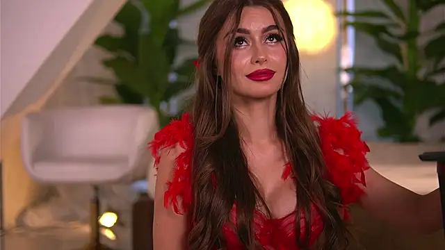 Snapshot of KaylaBray chatting on November 28, 2025, 9:42 am KaylaBray online show from November 28, 2025, 9:42 am