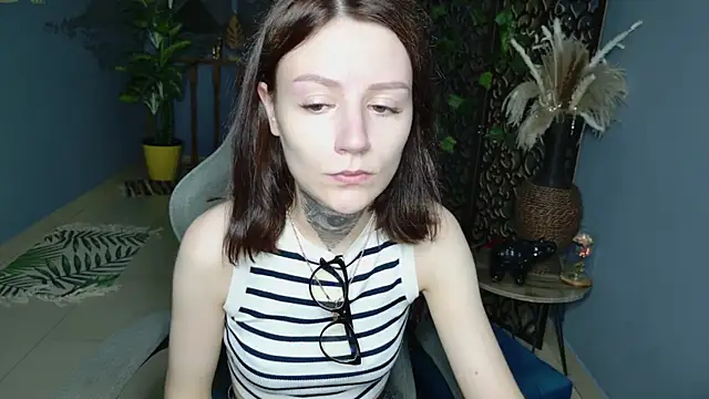 Snapshot of VeliraBraitberg chatting on July 28, 2026, 5:48 am VeliraBraitberg online show from July 28, 2026, 5:48 am