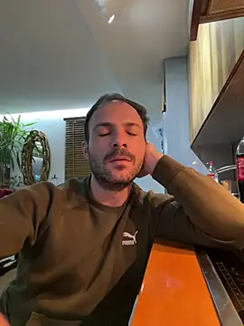 Snapshot of Adventurehotman chatting on March 15, 2025, 12:04 am Adventurehotman online show from March 15, 2025, 12:04 am