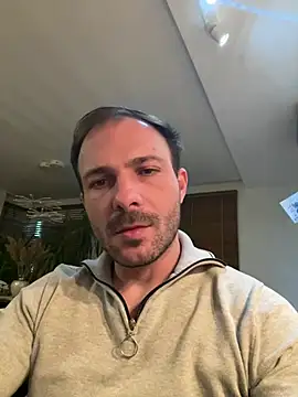 Snapshot of Adventurehotman chatting on March 19, 2025, 8:43 pm Adventurehotman online show from March 19, 2025, 8:43 pm