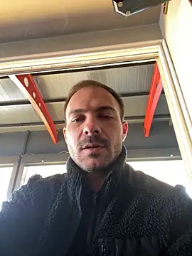 Snapshot of Adventurehotman chatting on October 20, 2025, 7:31 am Adventurehotman online show from October 20, 2025, 7:31 am