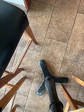 Snapshot of Adventurehotman chatting on November 4, 2025, 1:59 pm Adventurehotman online show from November 4, 2025, 1:59 pm