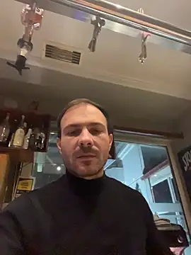 Snapshot of Adventurehotman chatting on November 5, 2025, 7:17 pm Adventurehotman online show from November 5, 2025, 7:17 pm