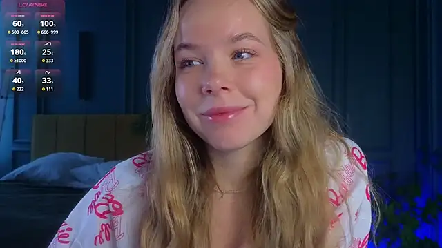 Snapshot of milly_shy chatting on October 30, 2025, 6:44 am milly shy online show from October 30, 2025, 6:44 am