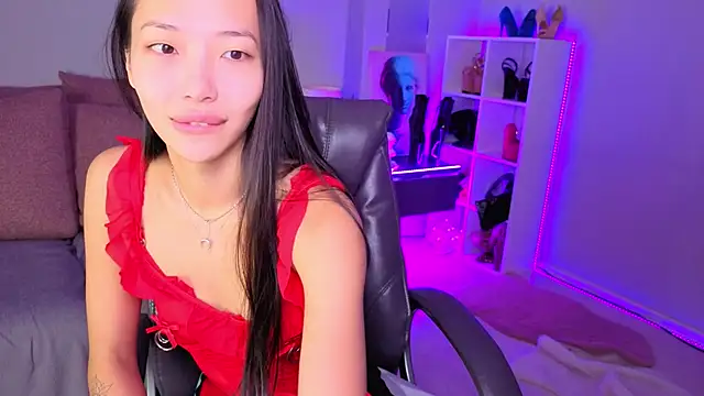 Snapshot of _MIURA_ chatting on November 16, 2025, 12:59 am MIURA online show from November 16, 2025, 12:59 am