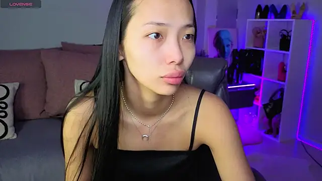 Snapshot of _MIURA_ chatting on November 23, 2025, 1:04 am MIURA online show from November 23, 2025, 1:04 am