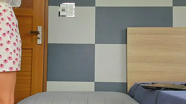 Snapshot of Kiera_Thomas chatting on December 4, 2025, 6:45 am Kiera Thomas online show from December 4, 2025, 6:45 am