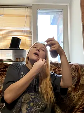 Snapshot of AmmyHot chatting on October 27, 2025, 4:24 am AmmyHot online show from October 27, 2025, 4:24 am