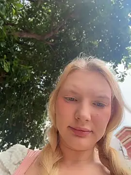 Snapshot of AmmyHot chatting on May 5, 2026, 3:20 am AmmyHot online show from May 5, 2026, 3:20 am