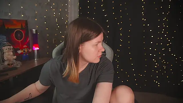 Snapshot of cuteamberlyyy chatting on October 19, 2025, 3:31 am cuteamberlyyy online show from October 19, 2025, 3:31 am