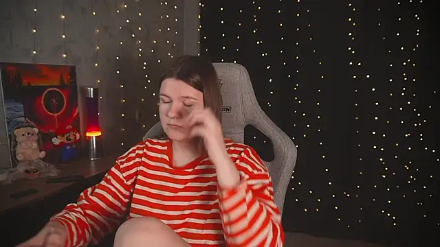 Snapshot of cuteamberlyyy chatting on November 8, 2025, 5:11 am cuteamberlyyy online show from November 8, 2025, 5:11 am