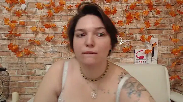 Snapshot of Amelia_Kiss_ chatting on December 1, 2025, 12:33 am Amelia Kiss online show from December 1, 2025, 12:33 am