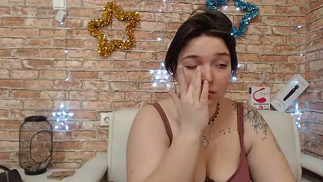 Snapshot of Amelia_Kiss_ chatting on January 14, 2026, 12:47 am Amelia Kiss online show from January 14, 2026, 12:47 am