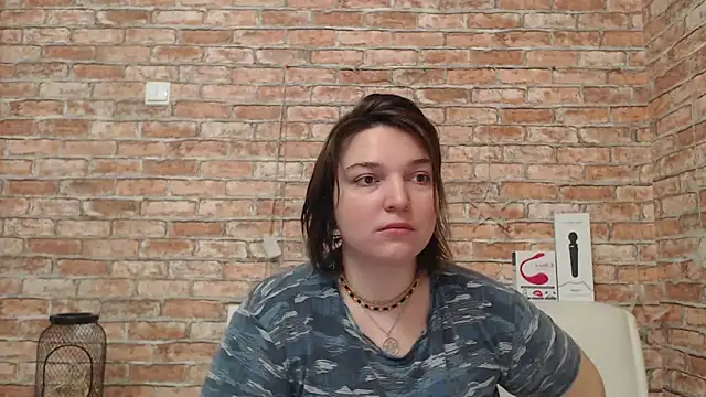 Snapshot of Amelia_Kiss_ chatting on October 25, 2025, 12:32 am Amelia Kiss online show from October 25, 2025, 12:32 am