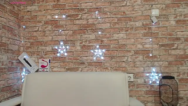 Snapshot of Amelia_Kiss_ chatting on February 3, 2026, 1:05 am Amelia Kiss online show from February 3, 2026, 1:05 am