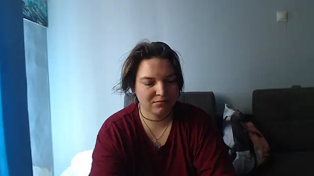 Amelia Kiss  online show from June 3, 2026, 1:17 am