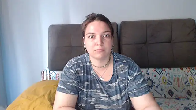 Amelia Kiss  online show from June 26, 2026, 12:49 am