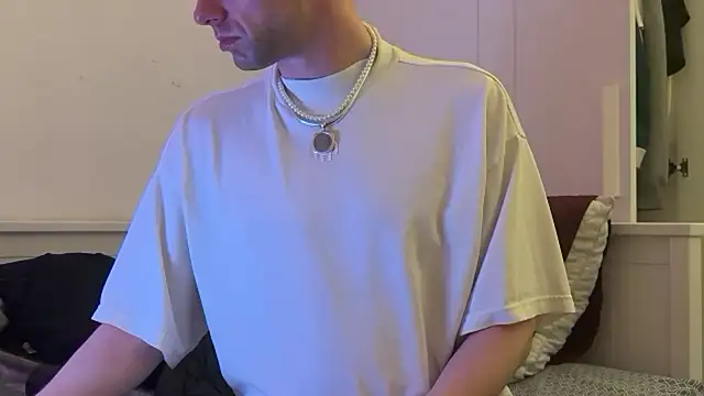 Snapshot of CupidZass chatting on January 11, 2026, 2:40 am CupidZass online show from January 11, 2026, 2:40 am