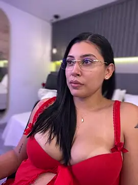 Snapshot of Sol_Miller chatting on December 6, 2024, 9:29 pm Sol Miller online show from December 6, 2024, 9:29 pm