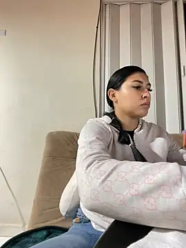 Snapshot of Sol_Miller chatting on October 2, 2025, 12:25 am Sol Miller online show from October 2, 2025, 12:25 am