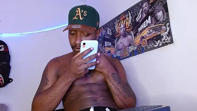 Snapshot of king__Black chatting on February 25, 2026, 3:23 pm king Black online show from February 25, 2026, 3:23 pm