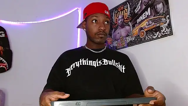 Snapshot of king__Black chatting on January 9, 2026, 2:13 pm king Black online show from January 9, 2026, 2:13 pm