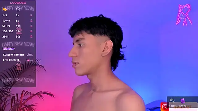 Snapshot of Levin_Hikaru chatting on December 16, 2025, 3:33 am Levin Hikaru online show from December 16, 2025, 3:33 am