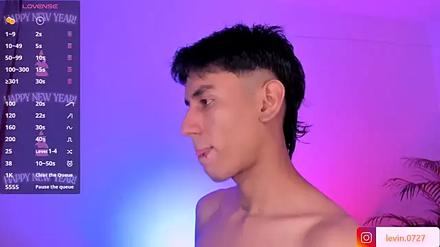 Snapshot of Levin_Hikaru chatting on December 2, 2025, 5:09 am Levin Hikaru online show from December 2, 2025, 5:09 am