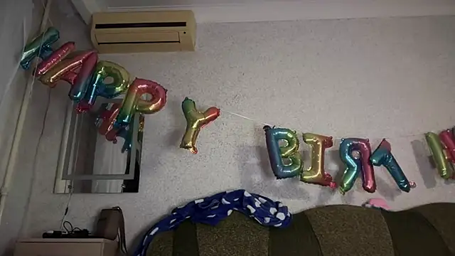 Snapshot of daddyandmyprincess chatting on October 23, 2025, 6:17 pm daddyandmyprincess online show from October 23, 2025, 6:17 pm