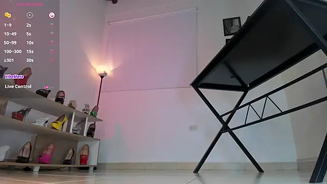 Snapshot of violettastrada chatting on January 11, 2025, 7:49 pm violettastrada online show from January 11, 2025, 7:49 pm