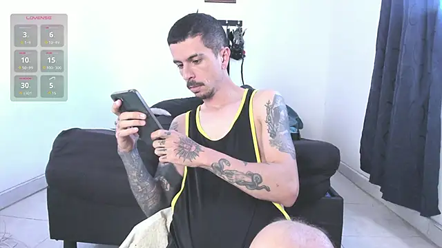 Aaron BigDickxxx online show from May 24, 2026, 3:45 pm