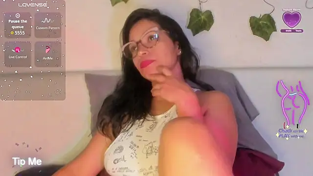 Snapshot of malarivera chatting on November 28, 2025, 8:53 pm malarivera online show from November 28, 2025, 8:53 pm