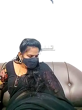 melina214 online show from February 13, 2026, 3:50 am