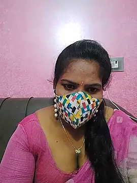 melina214 online show from May 26, 2026, 5:22 pm