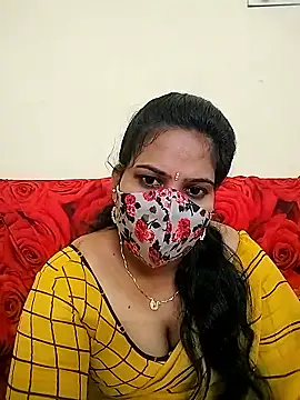 melina214 online show from April 18, 2026, 3:36 pm